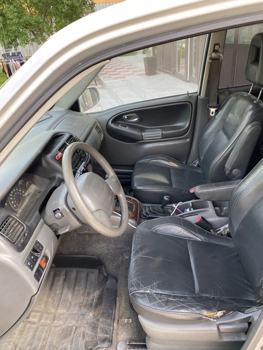Suzuki Grand Vitara X7 2001