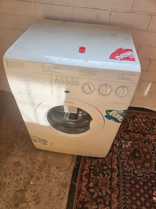 Продам стиральную машину