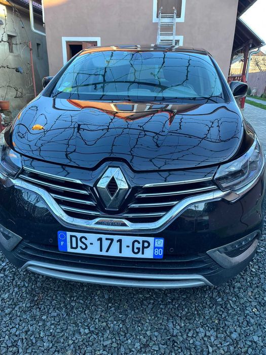 Renault initiale paris 7 locuri