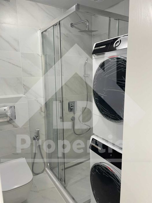 Дава се под наем Тристаен апартамент в Варна, Чайка - 85 кв.м за 1100 € - Снимка #12