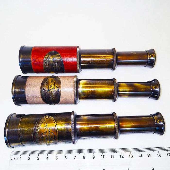 Бронзов ретро далекоглед в дървена кутия – стил „пиратски“