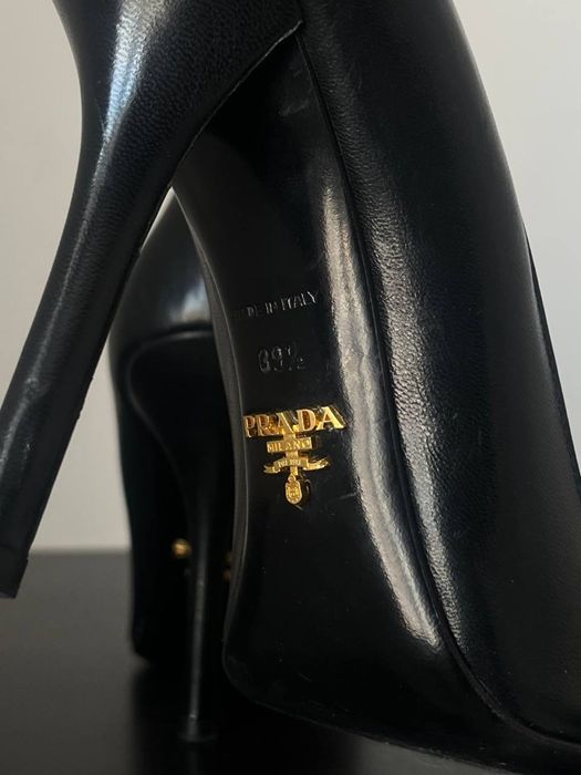 Туфли лодочки Prada