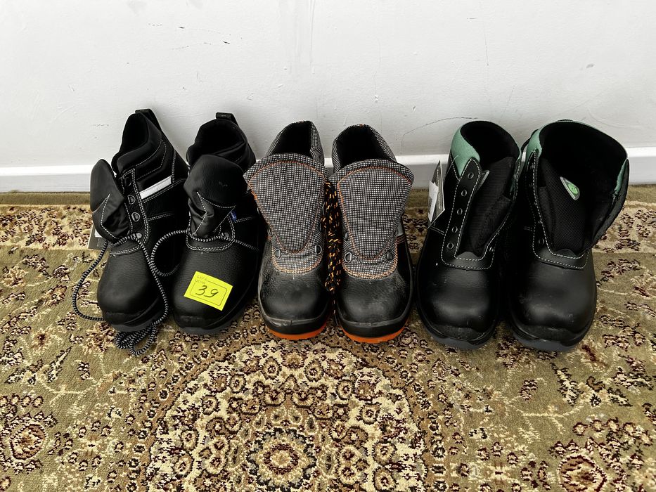 Продается ботинки зимние 38,39 размера