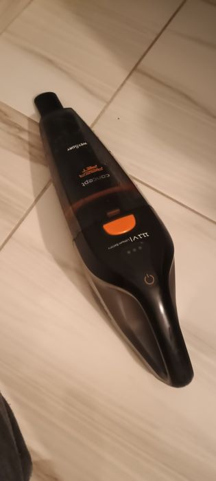 Aspirator concept umed- uscat pentru  casa si masina