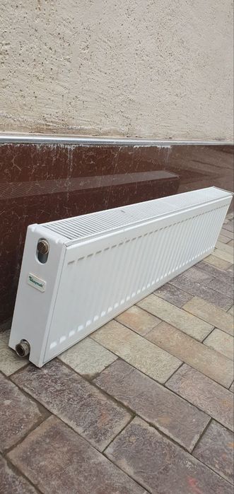 Панельный радиатор 120х30