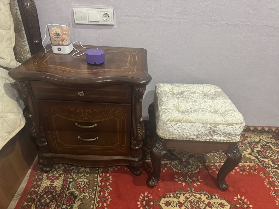 Спальня и кровать