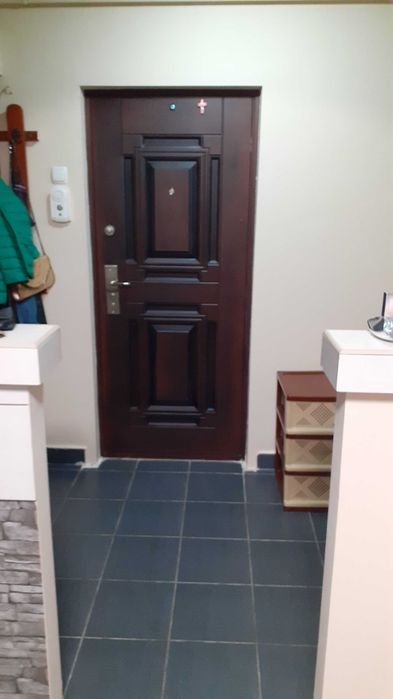 Vând apartament 2 camere