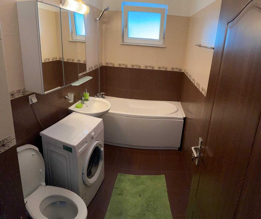Inchiriez apartament 3 camere Zmaca