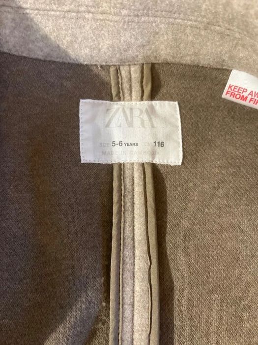 Palton lana copii Zara masura 116 nou
6 ani / 110-116 cm·Foarte bună