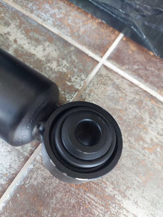 Amortizoare noi marca  Monroe.