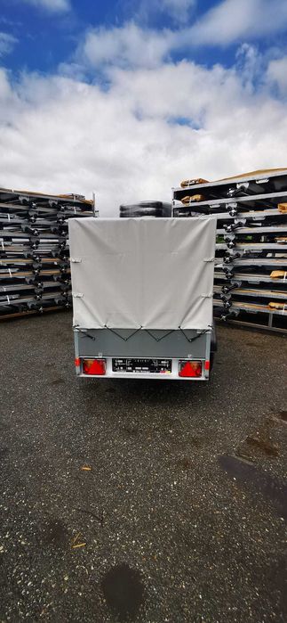 REMORCA STEMA 750 KG cu Prelata: Dimensiuni 2000*1100*1150 mm. GRATUIT: CIV RAR SI NUMAR ROSU