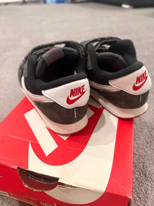 Adidasi baieti NIKE