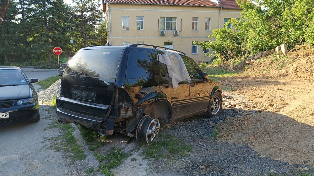 2бр. Мерцедес Мл163 5.5Амг на части