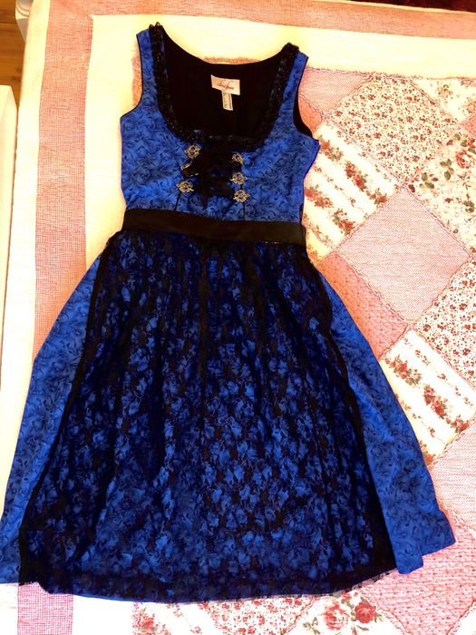 Дриндл рокли.