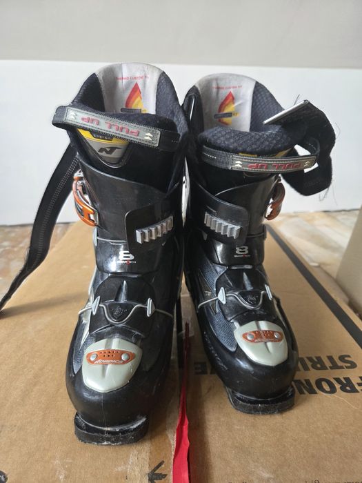 Vând ghete schi Nordica