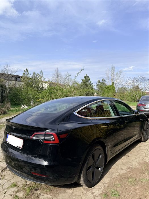 Tesla Model 3 Standard Plus, 2020