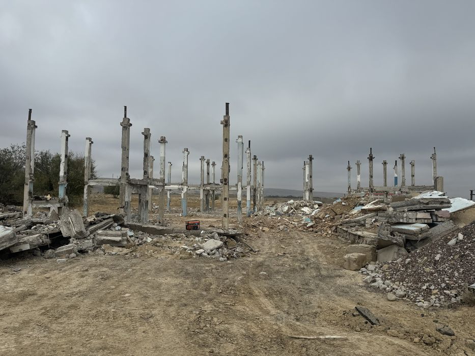 Продается земля со строй материалом, контейнером и трансформатором