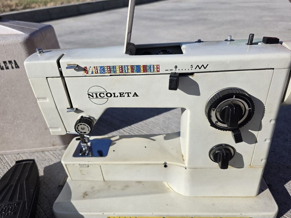 Vând pentru piese de schimb