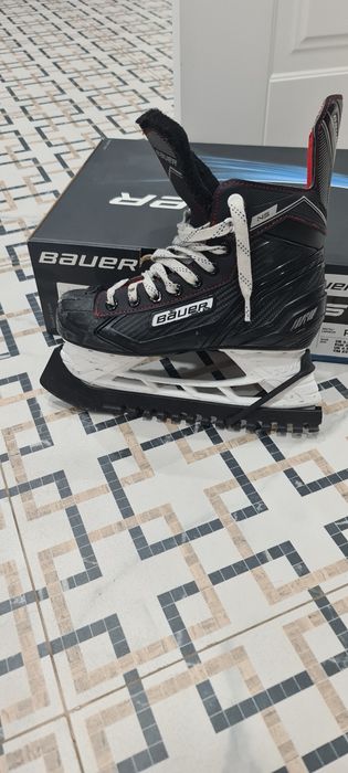 Продается хоккейная экипировка