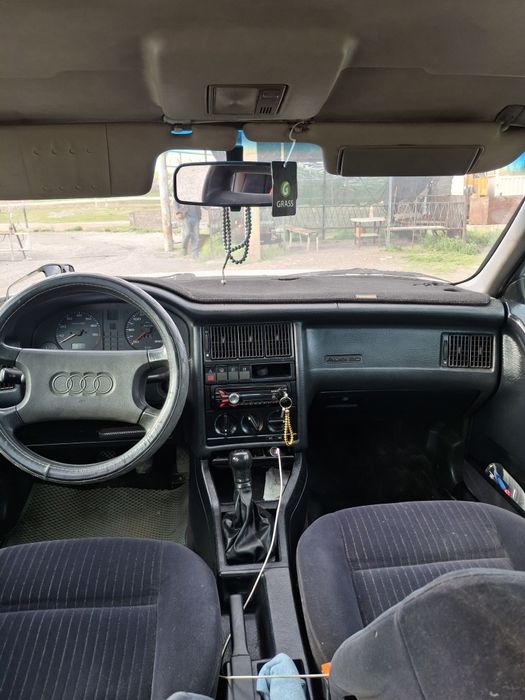 Ауди б4 2 куб инжектор  срочно