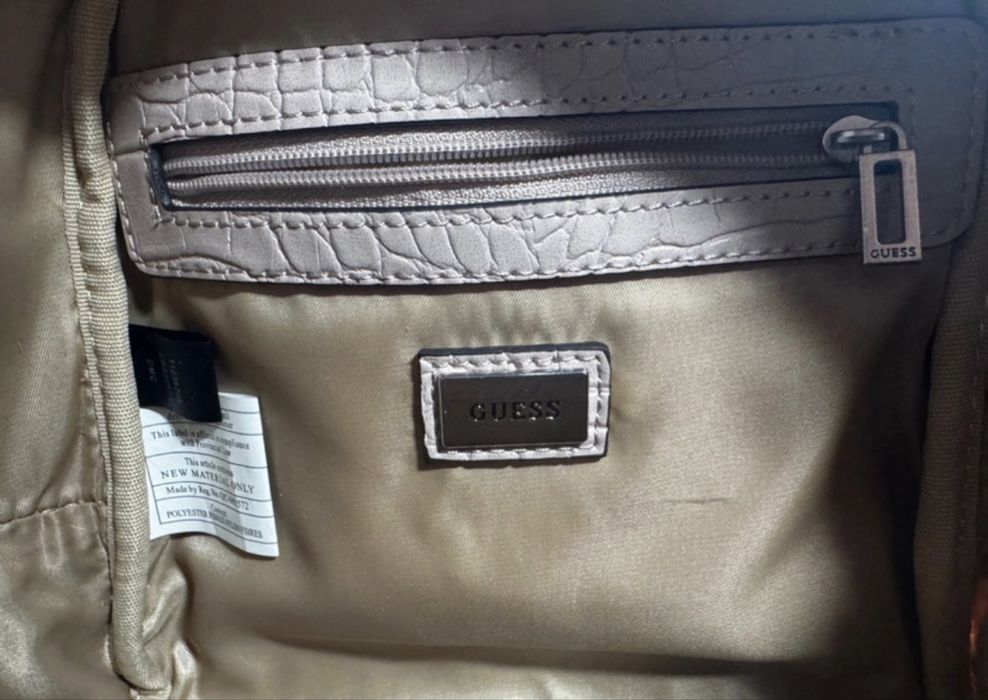 Rucsac roz pudrat guess