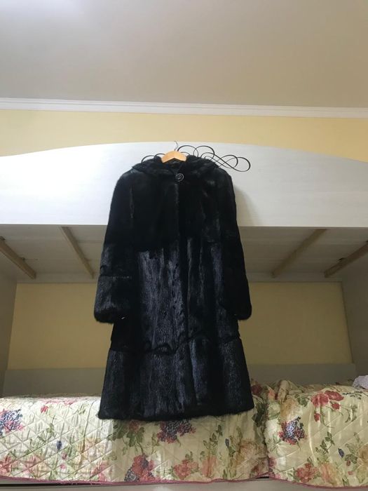 Продам шубу норковую