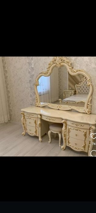 Спальный гарнитур