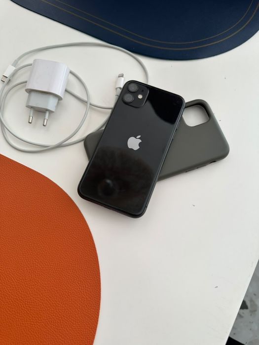 iPhone 11 в идеальном состояний