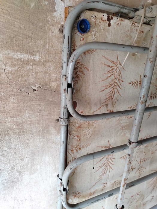 Автомобильный стальной багажник.