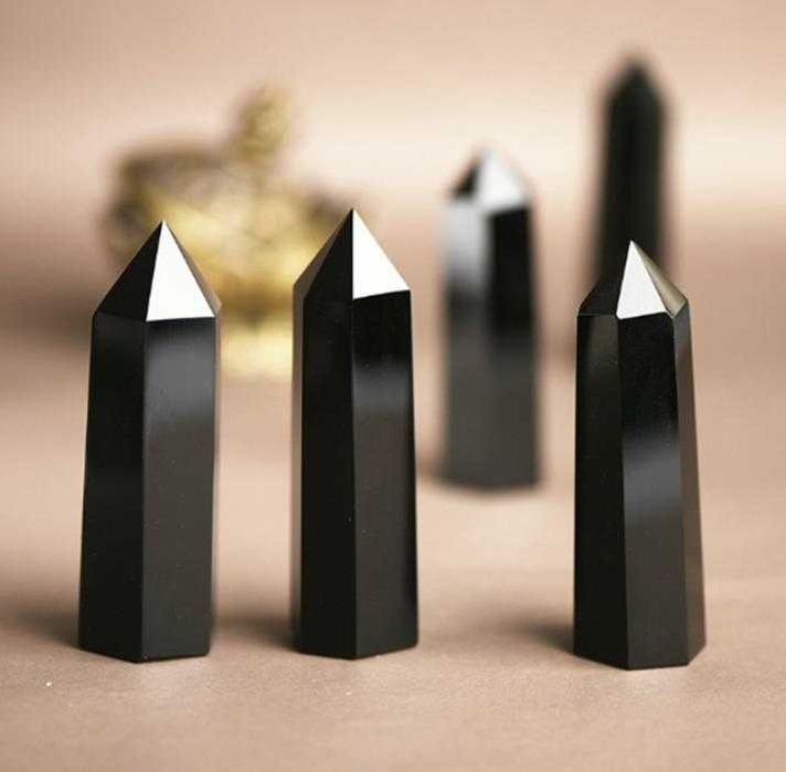 Пирамидален Обелиск Монокристал Полиран Черен Обсидиан Камък Закрилник