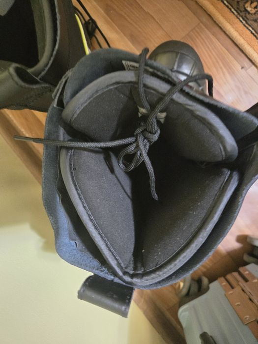 Продам сапоги Baffin