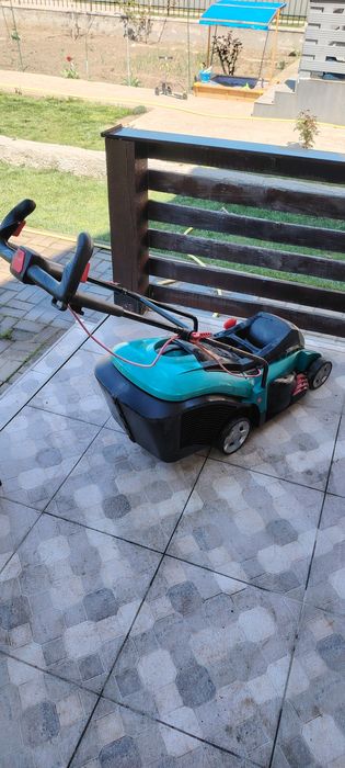 Bosch Rotak 40 mașina tuns iarba gazon
