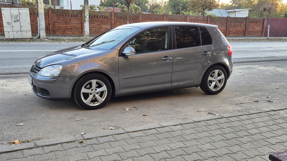 VW Golf 1,9 diesel,6 trepte-impecabil!!