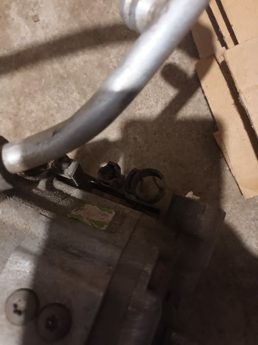 Компресор от климатик на субару форестер 2.5хт.