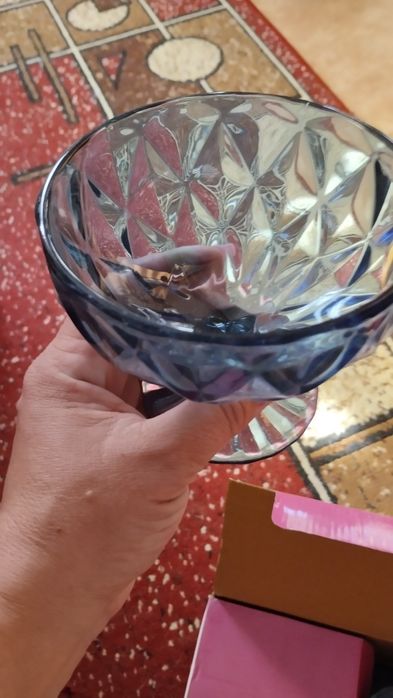 Совершенно новые креманки