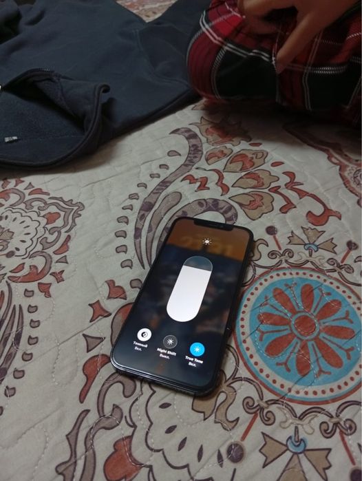 В Продаже Iphone 12про в хорошем состояние