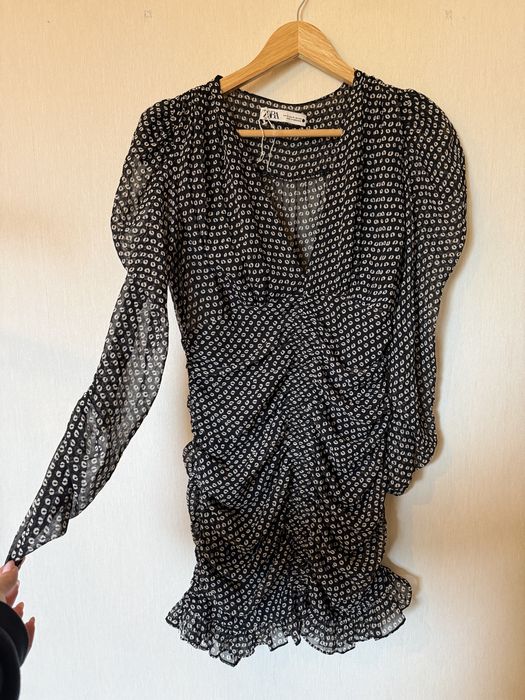 Нови рокли на Zara - XS, S, M, L