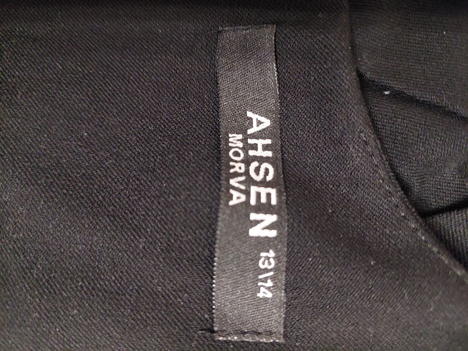 Продам школьный сарафан на девочку 10-12лет