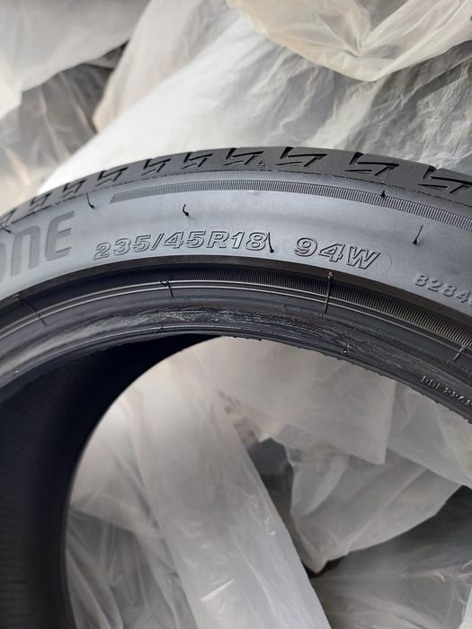 Шины Bridgestone 235/45/18