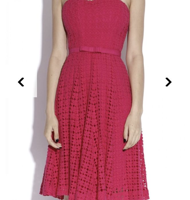 Rochie roz de ocazie, cu flori tricotate