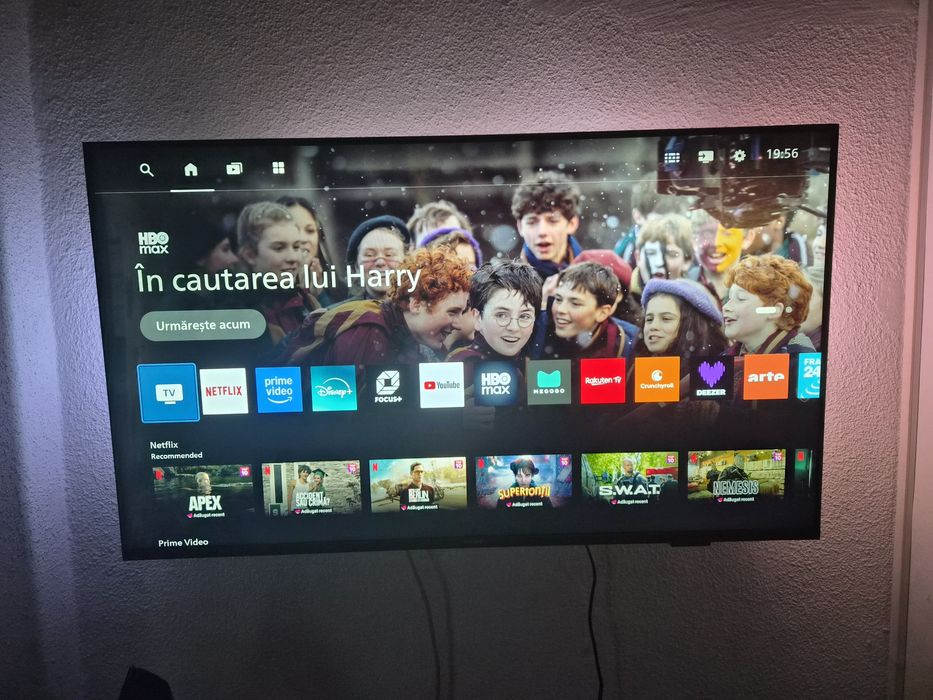Televizor Philips AMBILIGHT tv QLED 43PUS8510, 108 cm, Smart TV, 4K Ultra HD, Clasa F (Model 2025)
