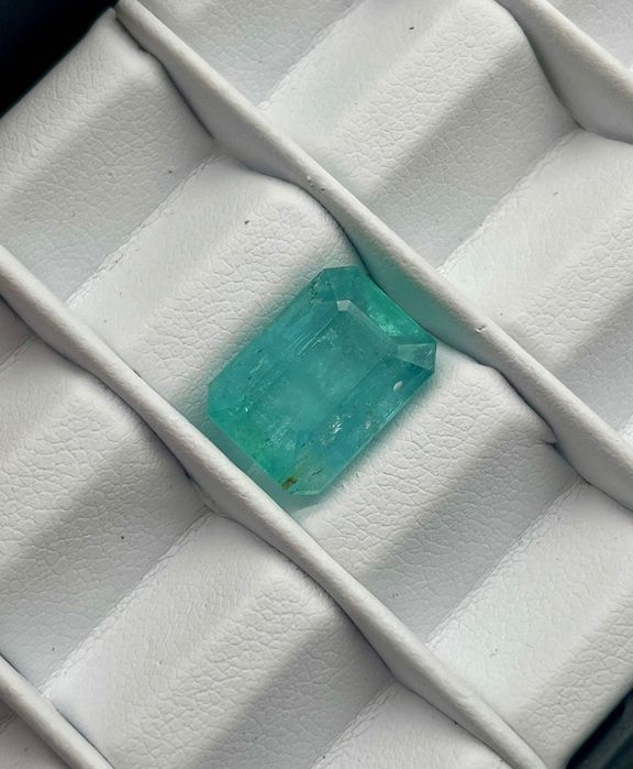 Естествен Смарагд (Изумруд) 6.81 ct с IGI Сертификат