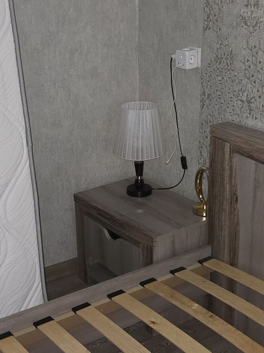 Срочно! Кровать + матрас + тумбочки недорого