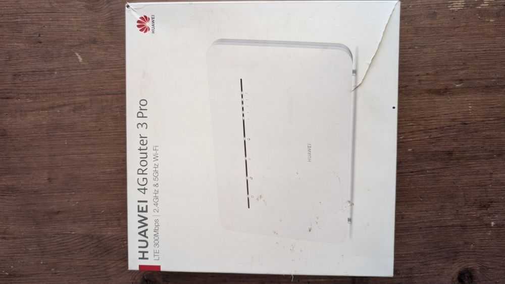 Huawei 4G Router 3 Pro (B535-232) Wi-Fi Dual-Band / Unlocked 4G Modem