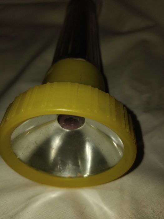 Сет стари фенерчета за резервни части.