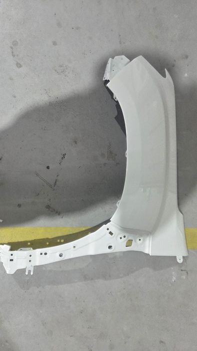 Aripa stanga fata dacia duster 2020 originala stare perfecta