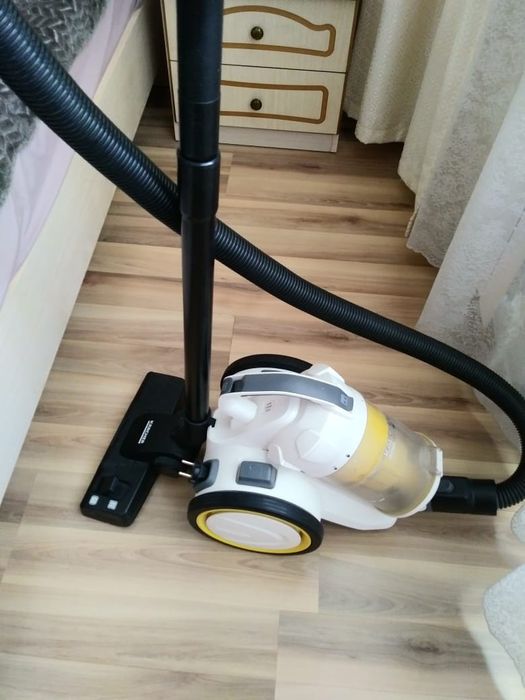 Продам пылесос Karcher