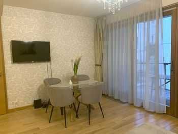 продавам 2 стаен апартамент в Младост 3