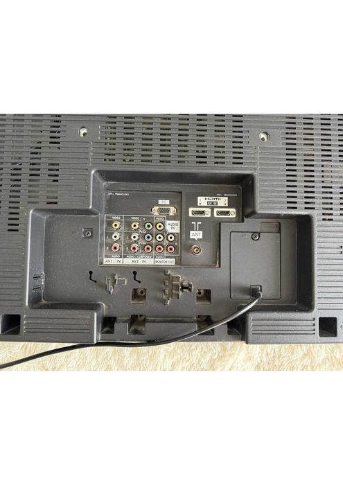 Продам телевизор Panasonic TX-R32LE8