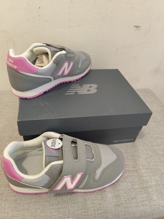 Маратонки за момиче New Balance